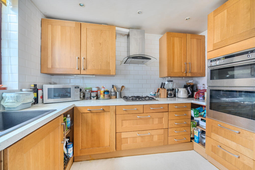 1347988-10-68b97f...