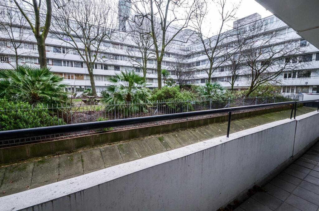 Holcroft Court