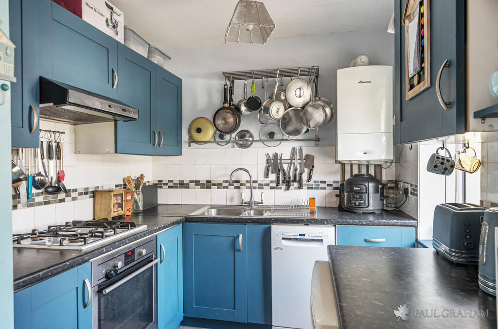 f4404dab-de92-468...