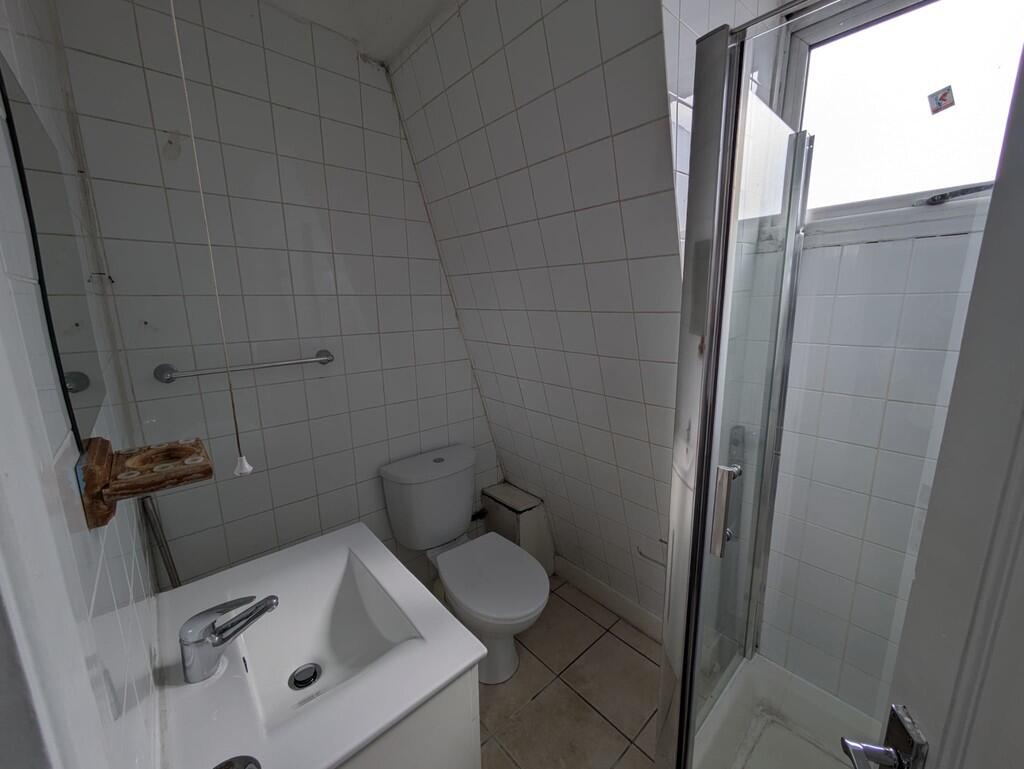 IMG-20250626-WA00...