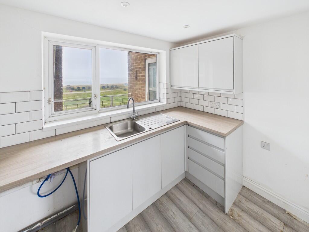 CAM05068G0-PR0012...