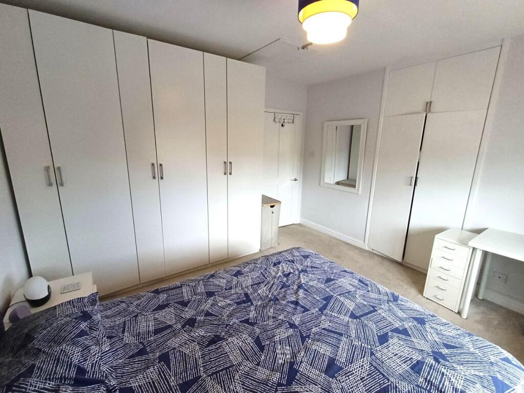 Bedroom1.jpg