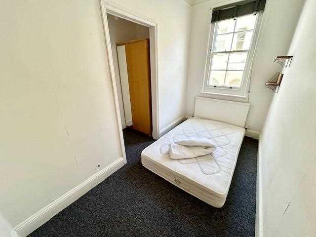 Room 4