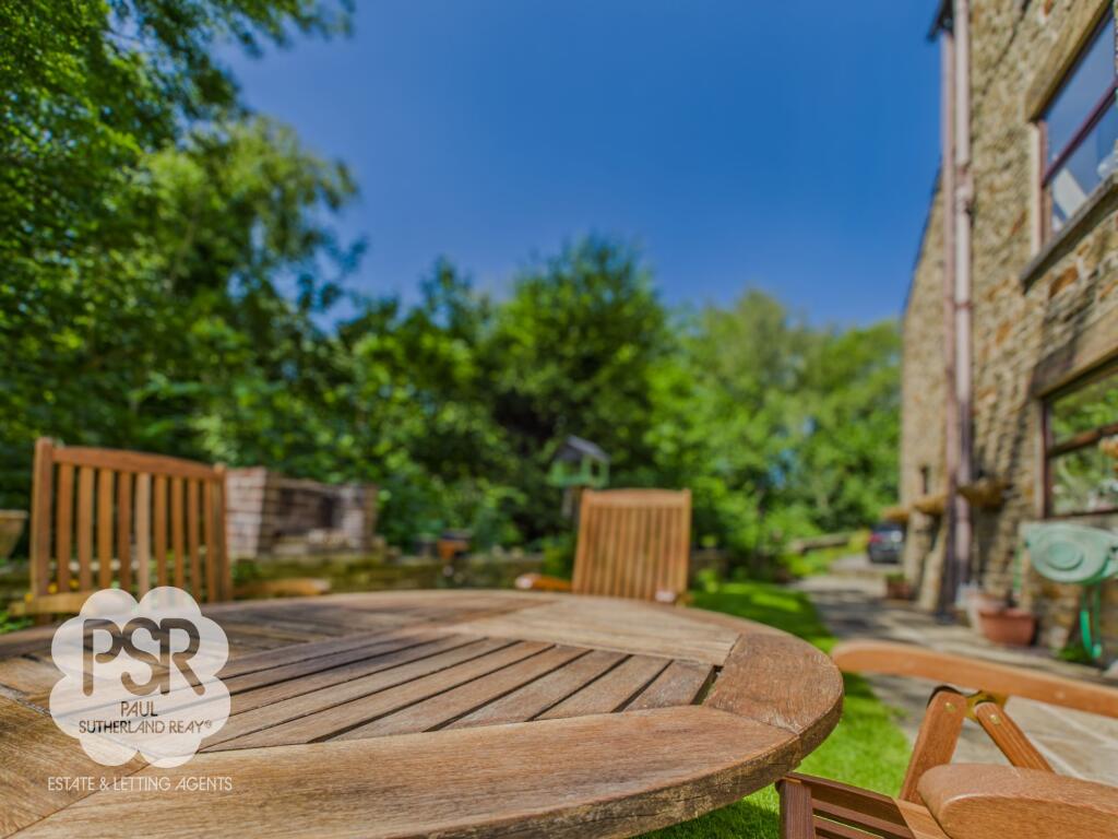 Rear Garden - Al Fresco Dining Area