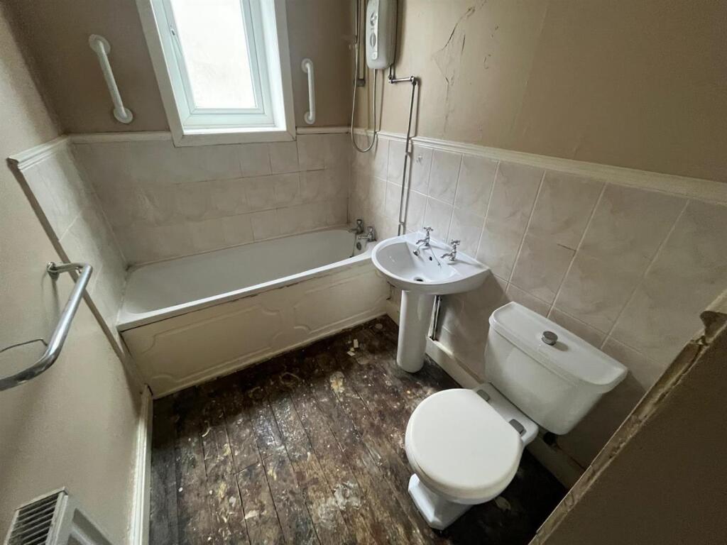 WhatsApp Image 2025-09-16 at 15.26.53_0927f452.jpg