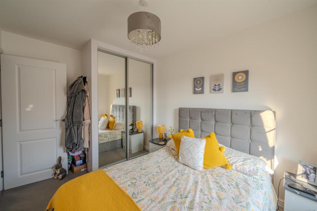 17 Cwrt Carver-2.jpg