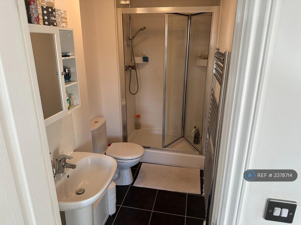 Second Floor En Suite