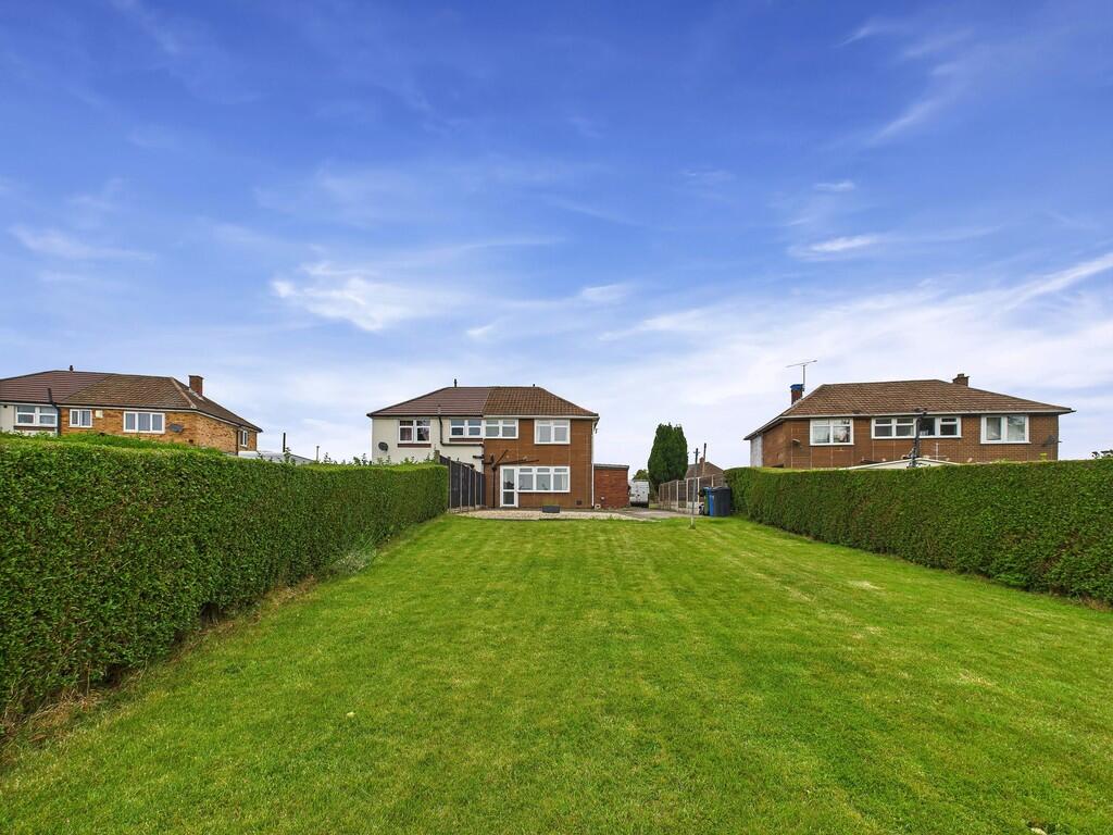 CAM04273G0-PR0137...