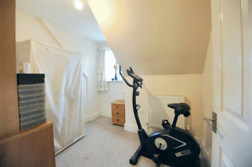 Bedroom 3.JPG