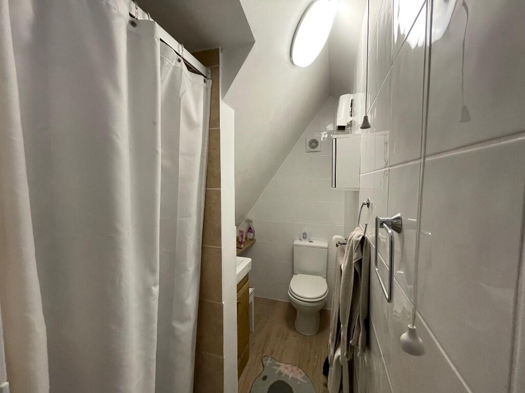 Shower/W.C.