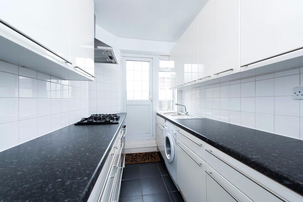 Flat A 37 Chapel ...