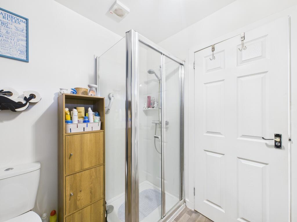 CAM03481G0-PR0122-STILL015