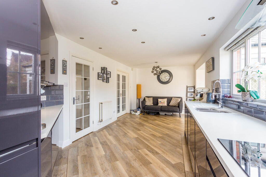 Kitchen/Dining Ro...