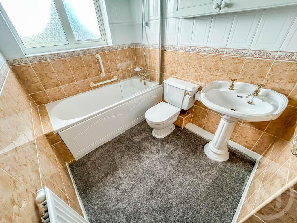 park hall centre 1 (26).JPG