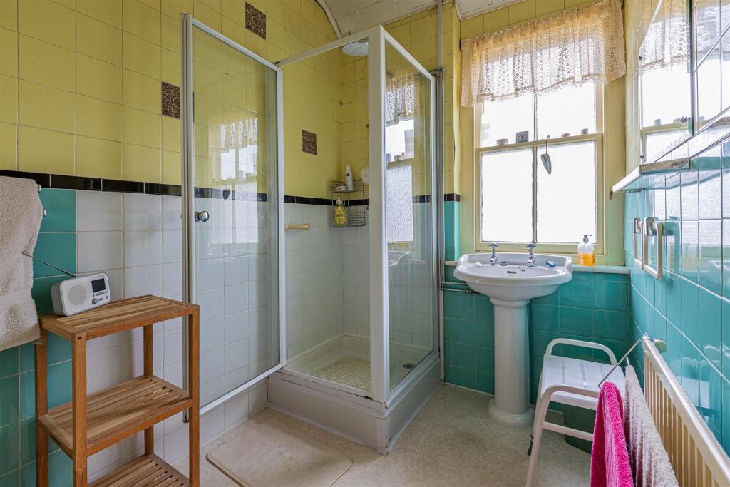 Pen Y Wain Road 6-7.jpg