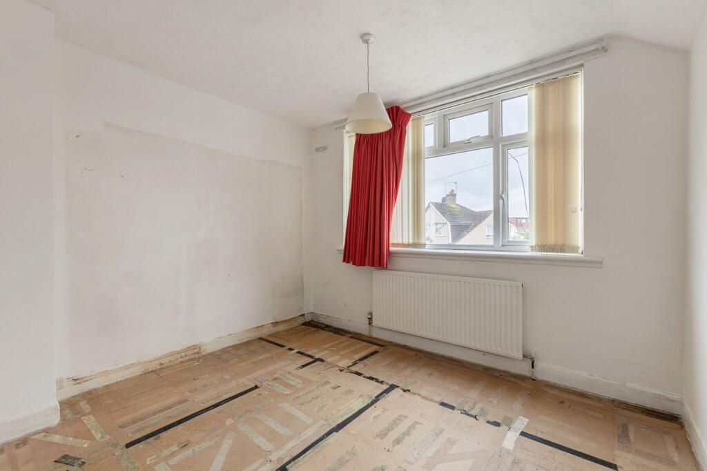 56 Langley Crescent, Harlington, Hayes, UB3 5HN