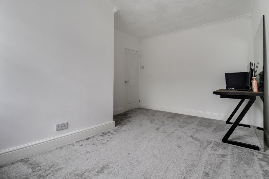 13- Rob Hammond EweMove Ponefract