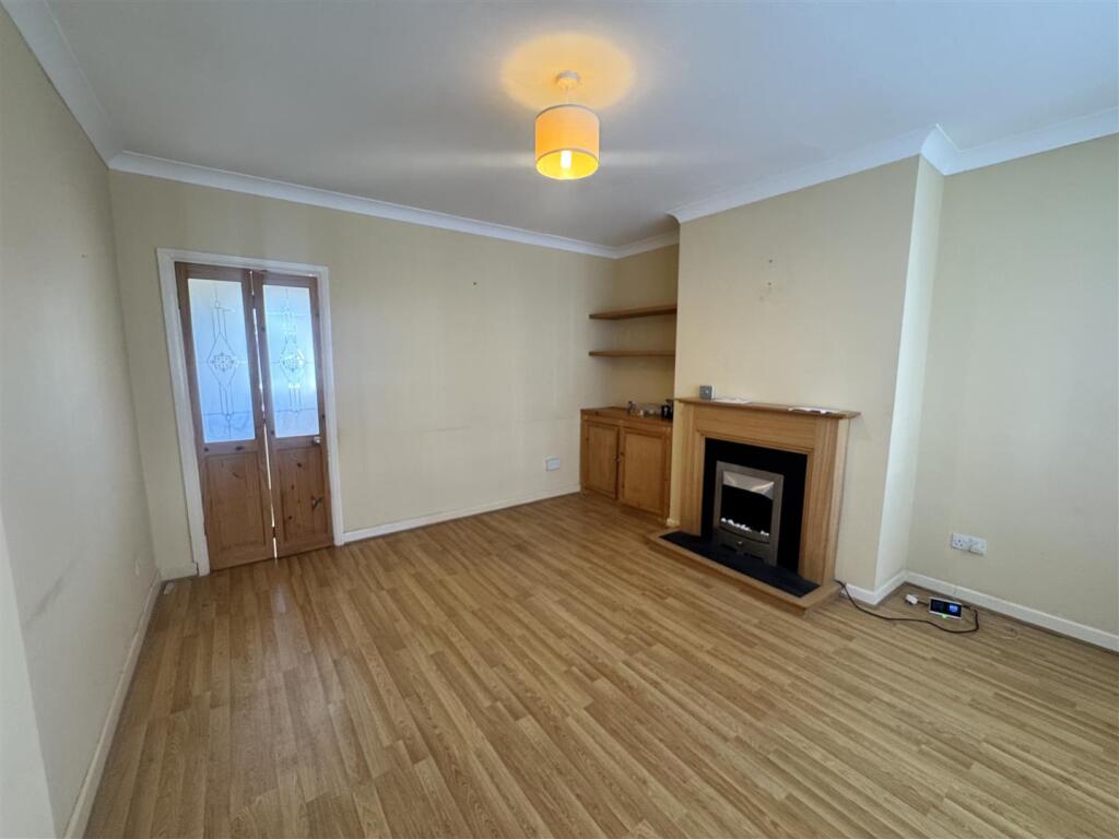 LIVING AREA.jpg