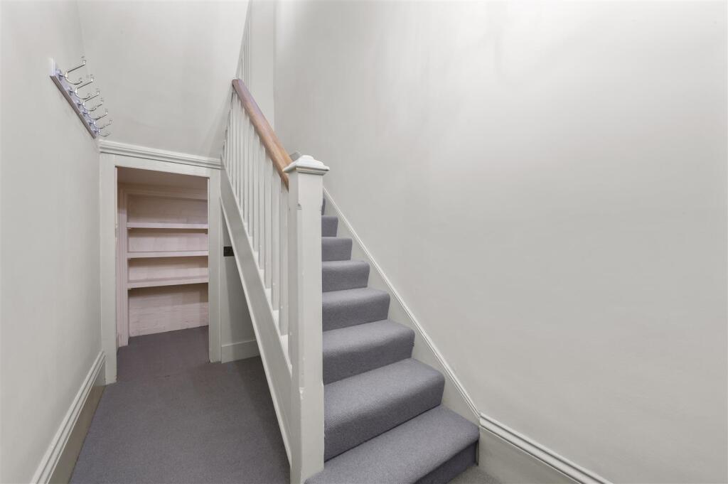 LINGFIELD ROAD 27,5.jpg