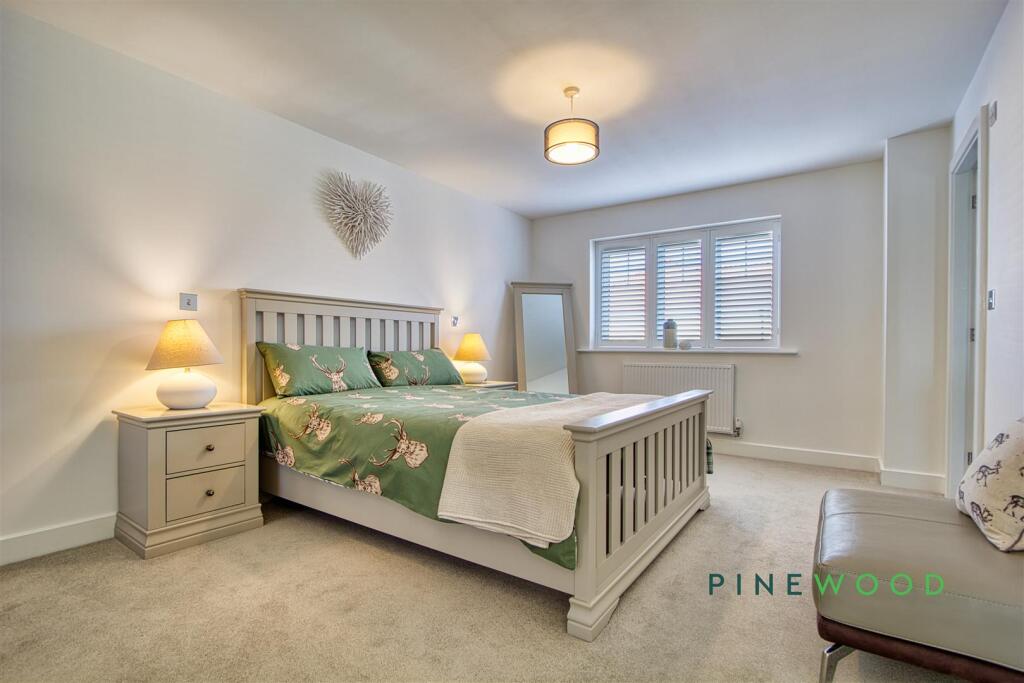 BEDROOM 1