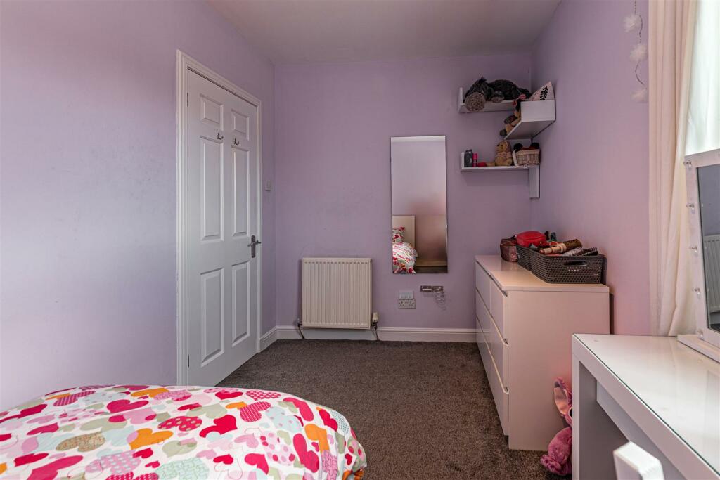 8 Tweedbank Avenue Tweedbank 50.JPG