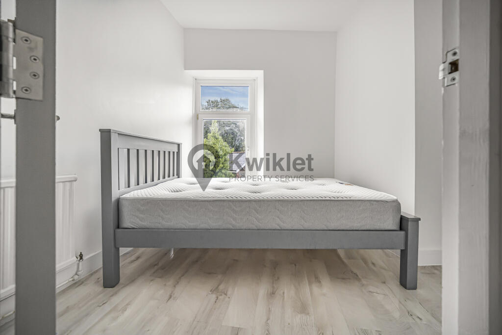 eZy Watermark_13-09-2025_07-28-43-0740pm.jpeg