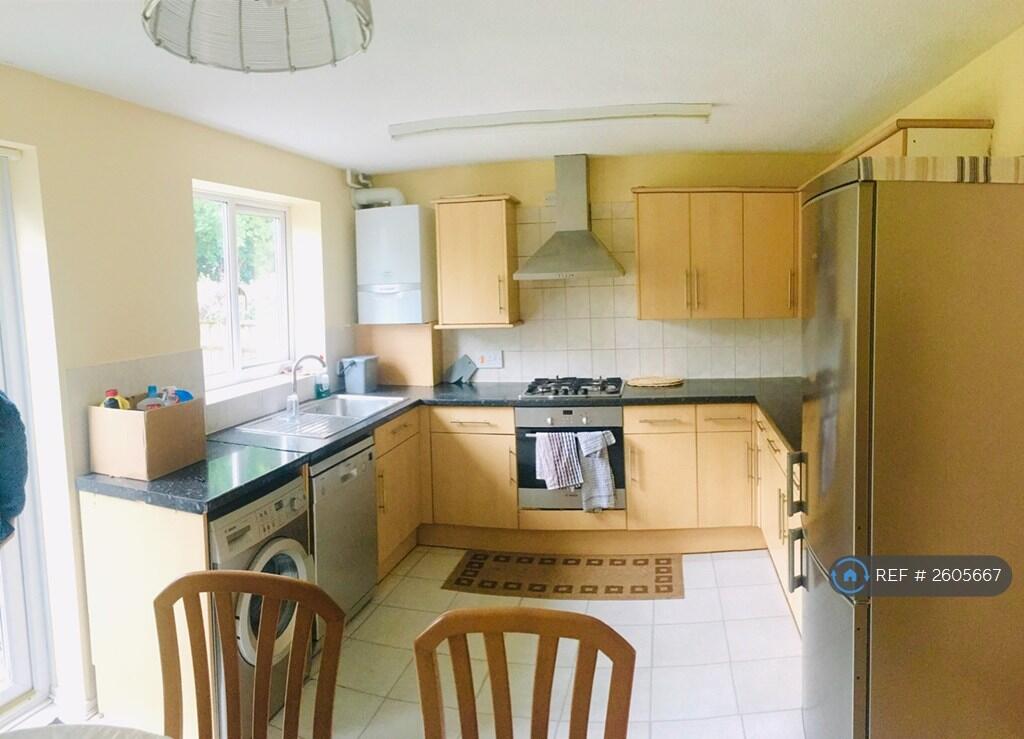 Dining/Kitchen