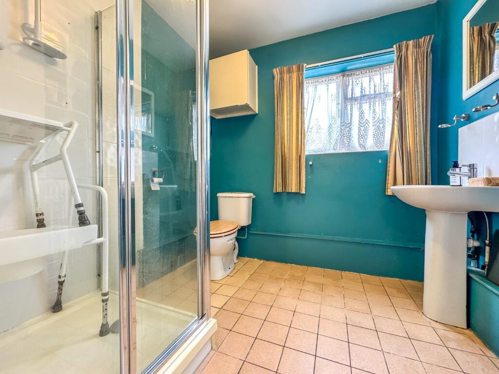 Downstairs Shower Rm