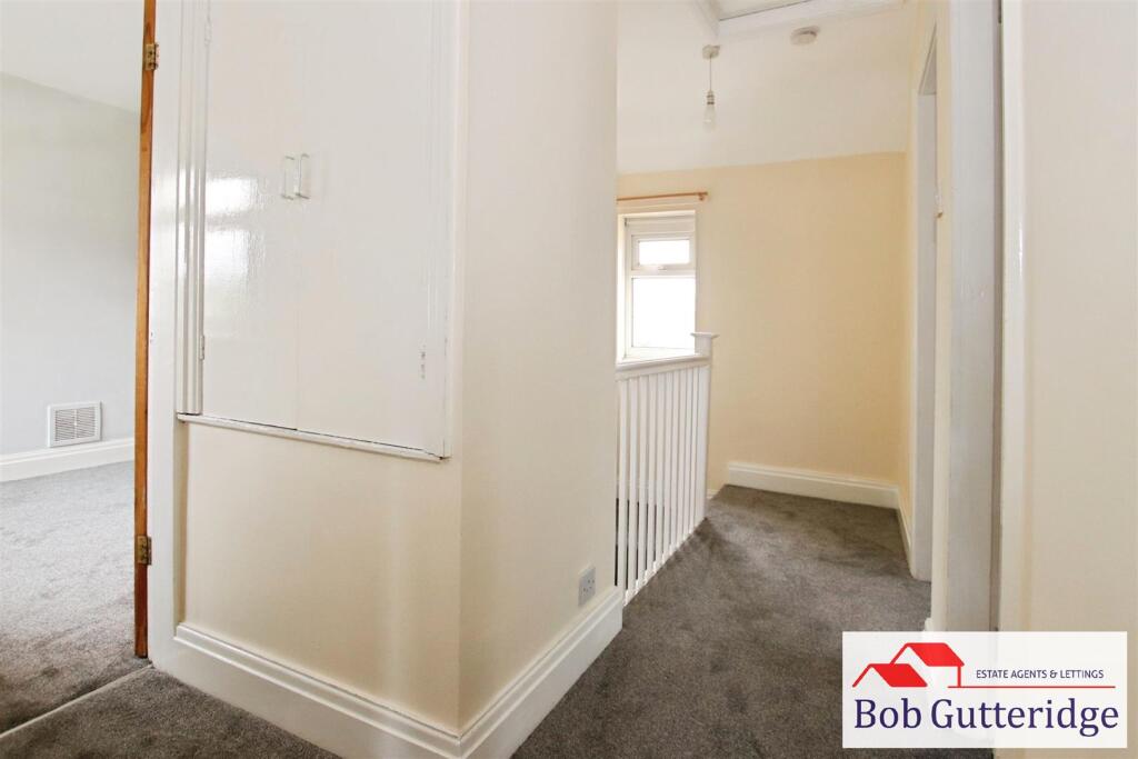 FIRST FLOOR LANDING