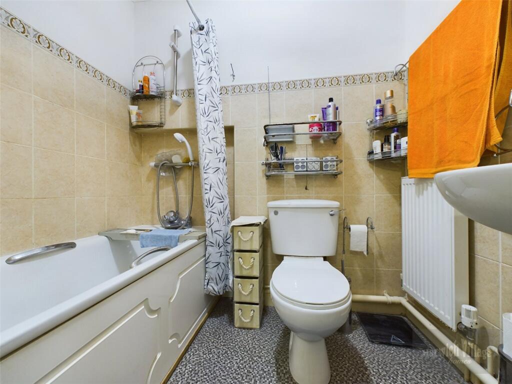 2nd Floor Bathroom