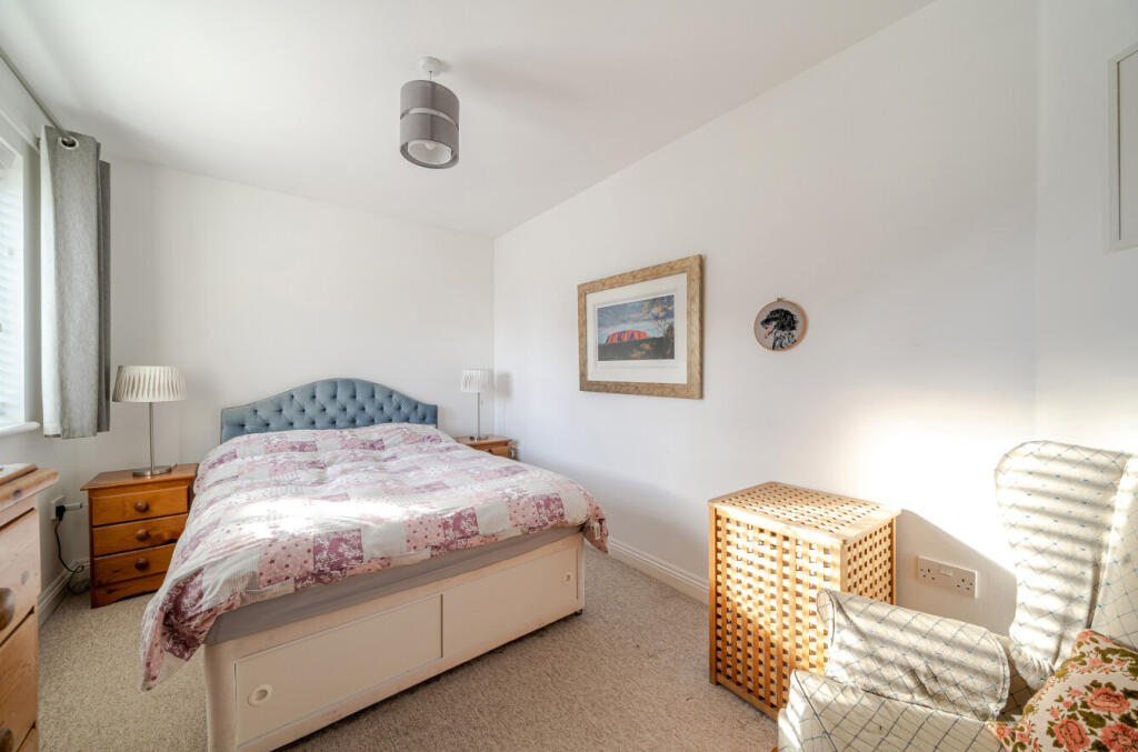 1395379-11-695e4f...