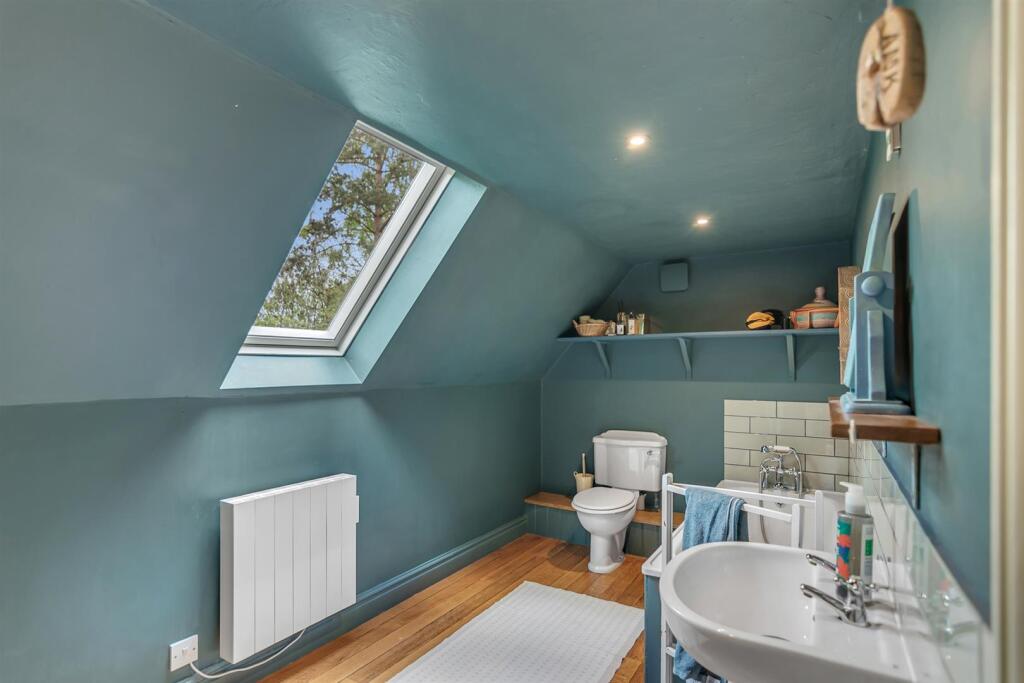 1 Harleston Road Linstead IP19 0LE (18).jpg