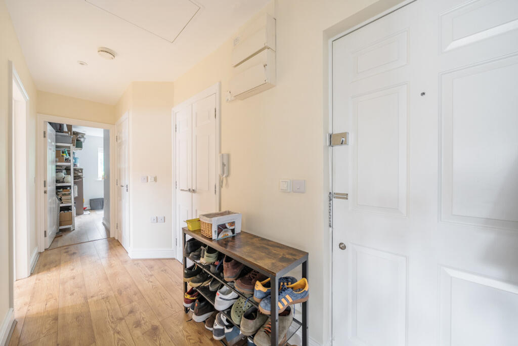 1300119-17-6835ad...