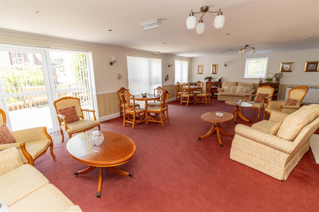 Communal Lounge