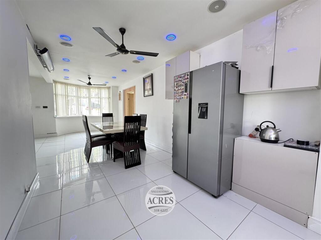 IMG_1579 (Large).jpg