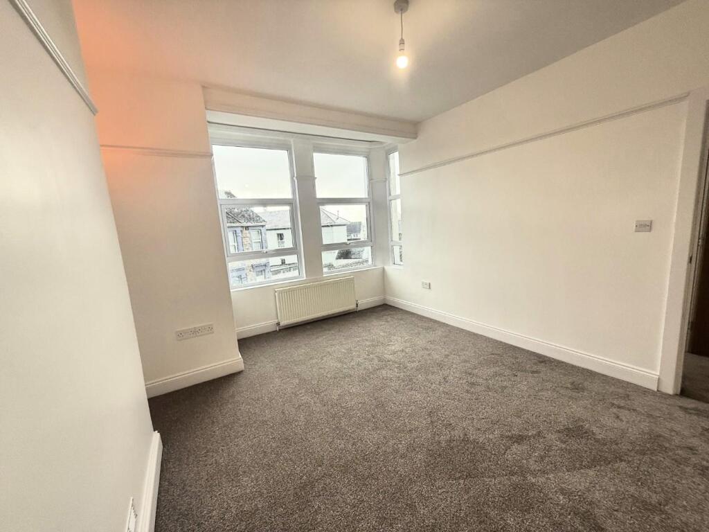 lang lounge 1..JPG