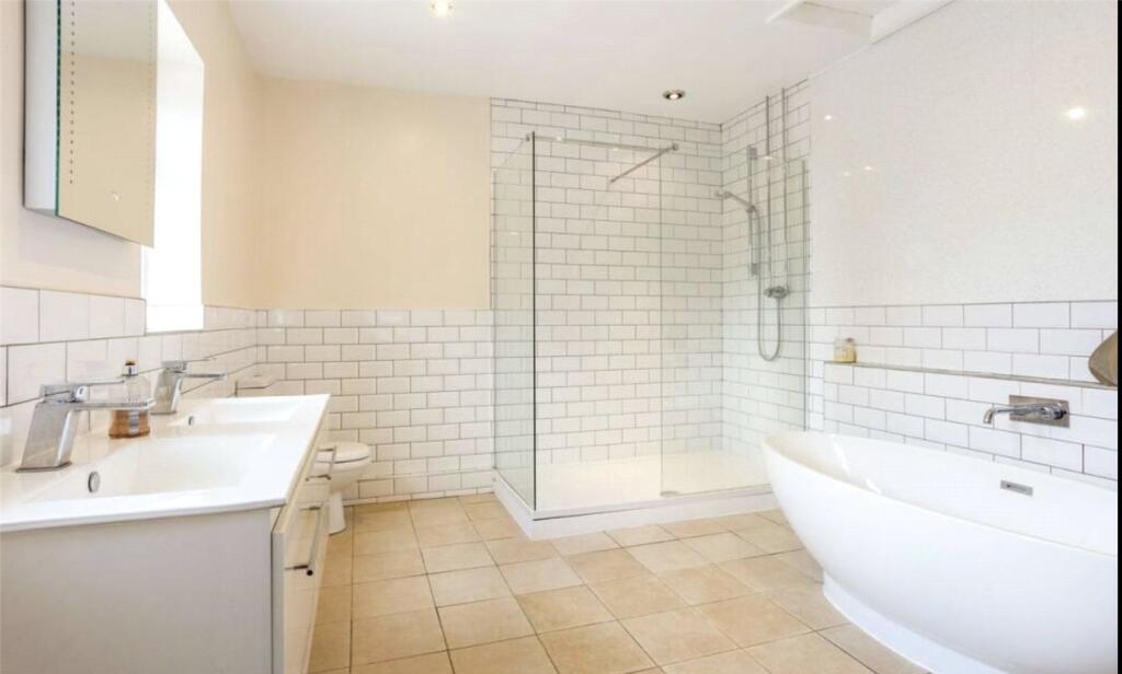 Cottage One Bathroom