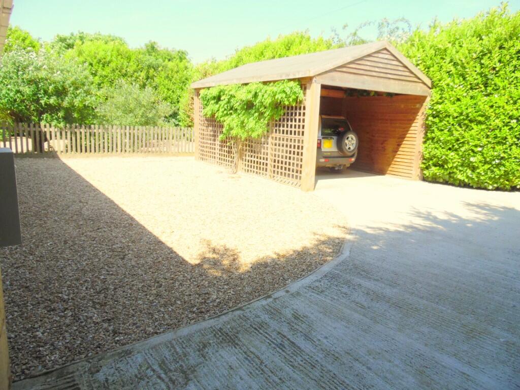 PARKING &amp; CARPORT