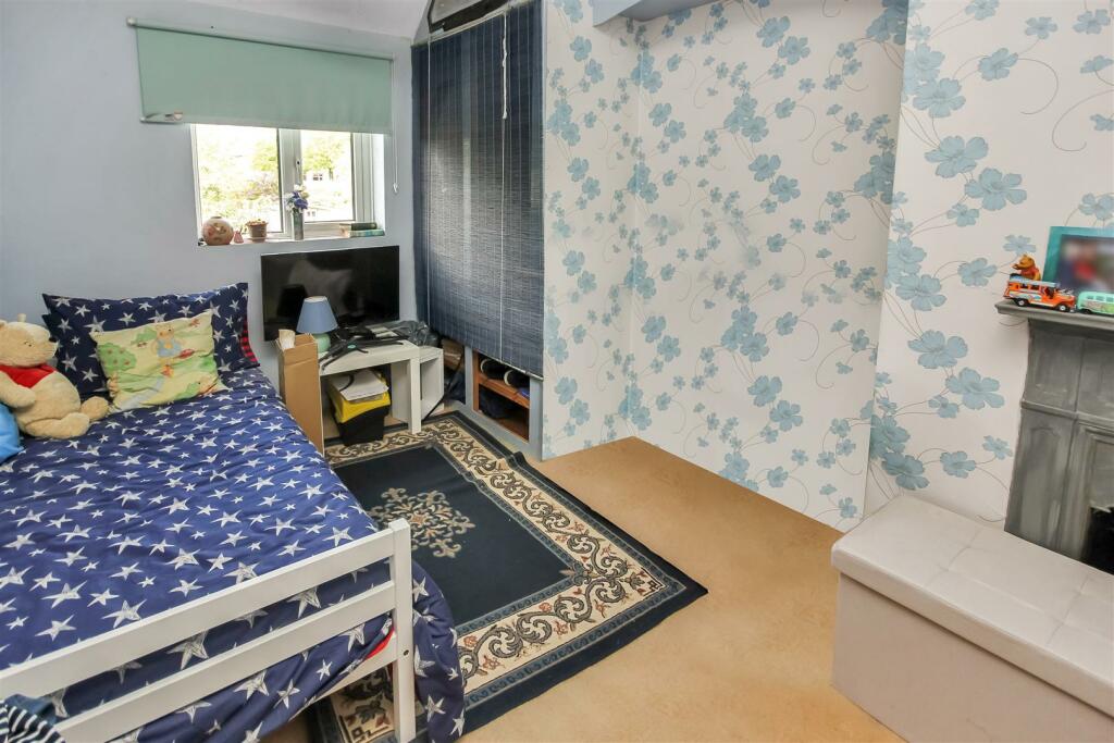 Guest Bedroom.JPG