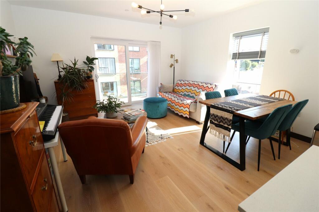 Sitting Room Area