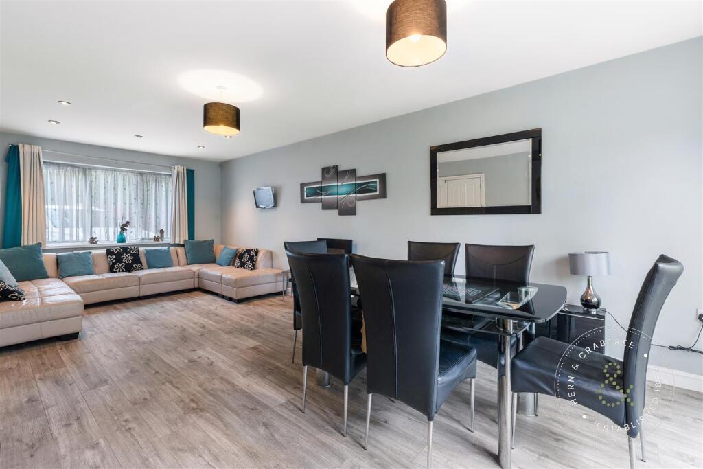 Allen Close, Hern and Crabtree (12).jpg