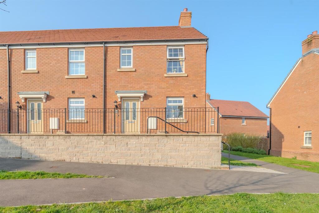 17 Cwrt Carver-19.jpg