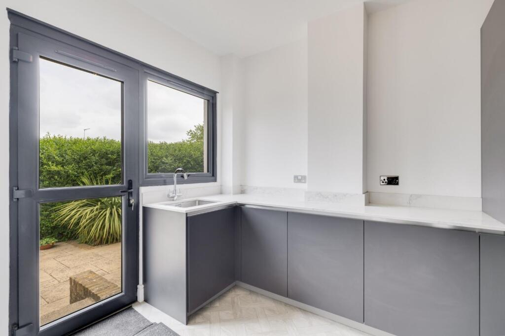 East Ridgeway 2-57.jpg