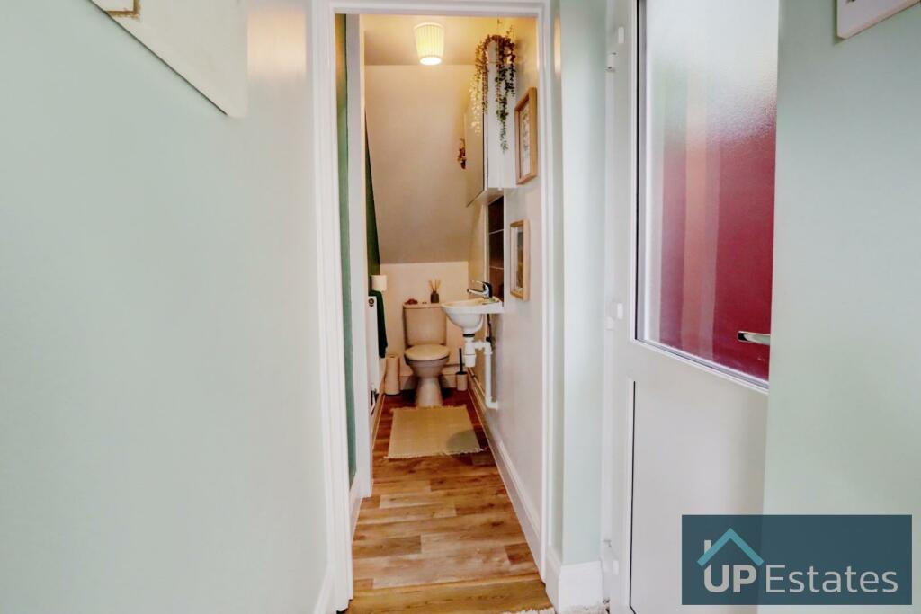 Ground Floor WC Cloaks
