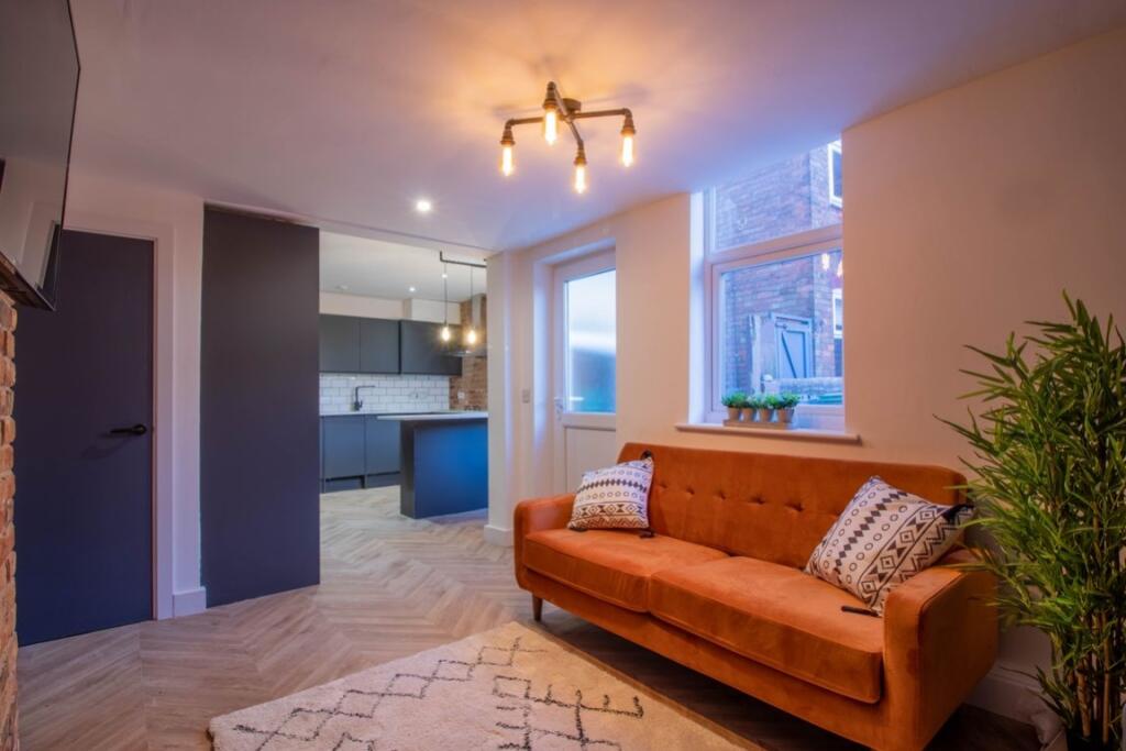 OPEN PLAN KITCHEN LIVING 