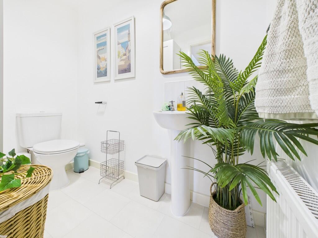 CAM02854G0-PR0447...