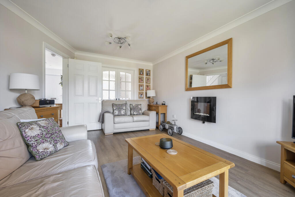 1290873-28-682499...