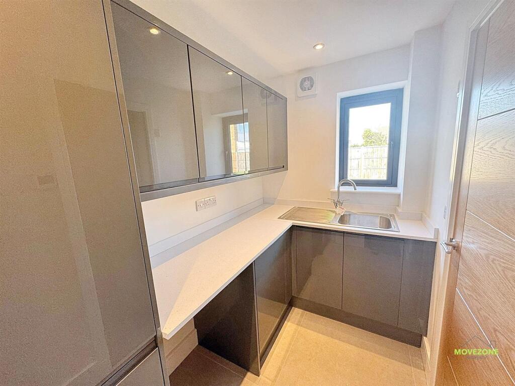 PHOTO-2025-08-22-11-26-40 5.jpg