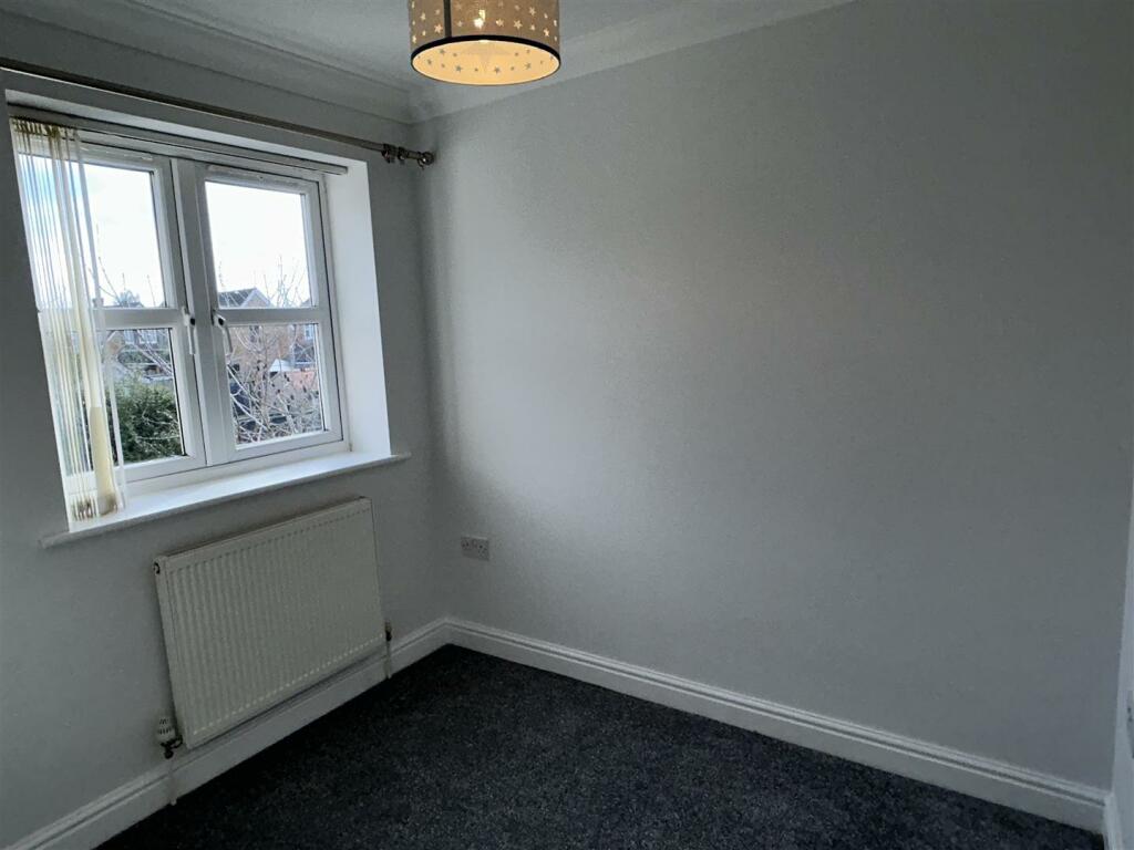 Bedroom 3 1.JPG