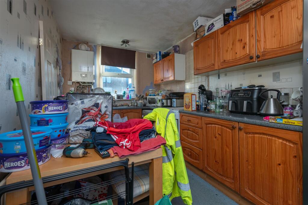 16 - 72 Whitwell Green Lane HX5 9EG.jpg